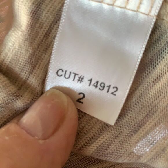 Chico’s size 2 cardigan wrap.  Size up or down with this crinkle material design - Picture 5 of 8